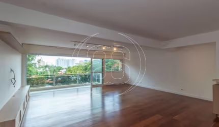 Apartamento de 185m² com reforma minimalista à venda no Alto da Boa Vista