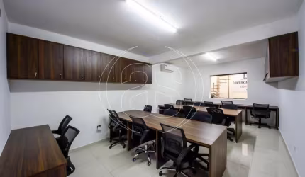 Conjunto comercial no Itaim