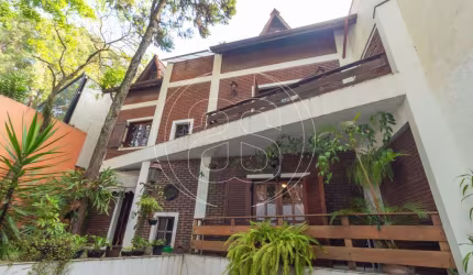 Ótima casa em indianópolis