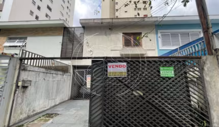 Sobrado para VENDA com 143m² no coração de Moema.