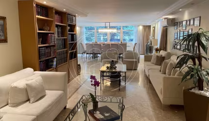 Apartamento com 260m² á venda