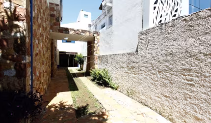 Casa Comercial à venda na região da Indianópolis