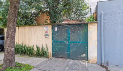 CASA COMERCIAL NA REGIÃO DE MOEMA