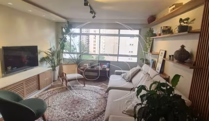 APARTAMENTO NA REGIÃO DE MOEMA