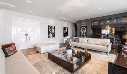 APARTAMENTO A VENDA NO CAMPO BELO COM 385m²