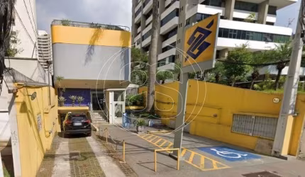 Excelente Prédio Comercial em Moema com 1000m² de Área Útil e 20 Vagas !