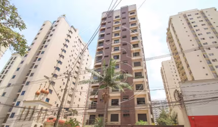 APARTAMENTO NA REGIÃO DE MOEMA