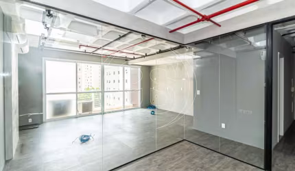 Oportunidade Imperdível: Sala Comercial no Coração de Moema!