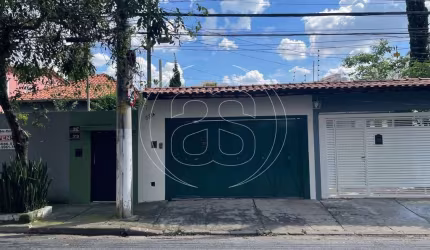 Casa Térrea com edicula para alugar na região do Brooklin com 3 dormitórios e 2 vagas de garagem
