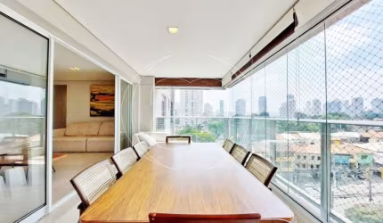 Apartamento de 133m² com 3 suítes e com linda vista para o bairro