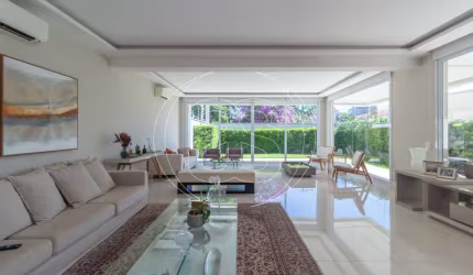 CASA ENTRE MOEMA E PLANALTO PAULISTA. PROXIMO AO IBIRAPUERA