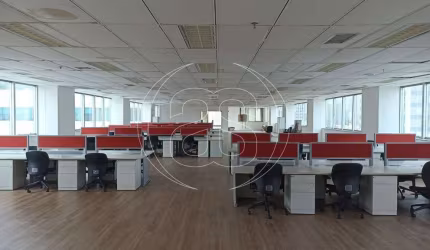 CONJUNTO COMERCIAL EM VILA CORDEIRO