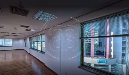 SALA COMERCIAL COM GARAGEM NO ITAIM BIBI