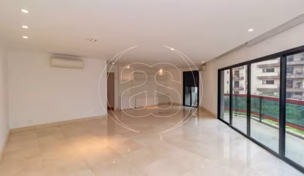 APARTAMENTO MOEMA NOBRE! AO LADO DO PARQUE