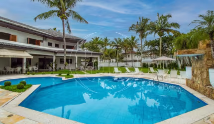 SUNTUOSA MANSÃO NO GUARUJÁ - 2.000 m²
