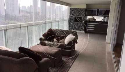 Apartamento em Interlagos - 266m²