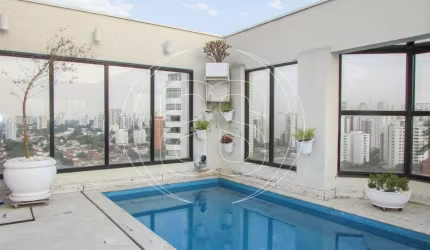 Linda Cobertura Triplex, Ótima localização - 389m²