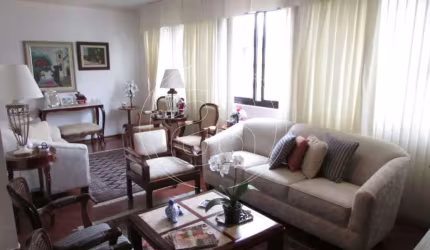 Apartamento em Moema Índios (ótima localização).