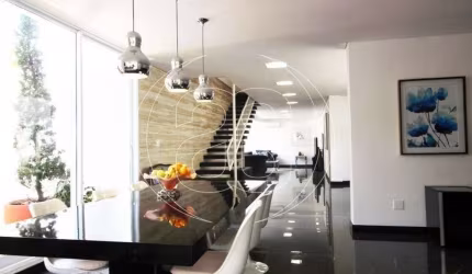 CASA COMERCIAL - 720 m²