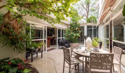 LINDÍSSIMA CASA à VENDA no PLANALTO PAULISTA