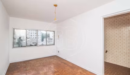 APARTAMENTO COM 01 DORMITÓRIO, EM BOA LOCALIZAÇÃO.