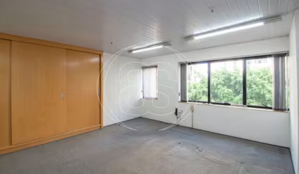 CONJUNTO COMERCIAL - MOEMA - 160M² COM 05 SALAS - LOCAÇÃO.
