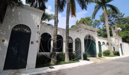 MAGNÍFICA MANSÃO - 800 m²