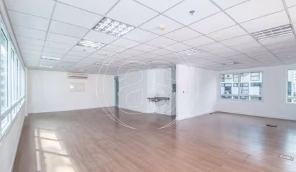 CONJUNTO COMERCIAL PARAÍSO 82M²