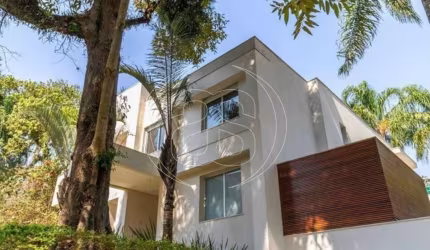 Casa de Condomínio à VENDA no Alto da Boa Vista com 4 suítes e piscina