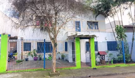 Casa residencial para locação na Granja Julieta.