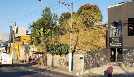 TERRENO - Avenida Interlagos
