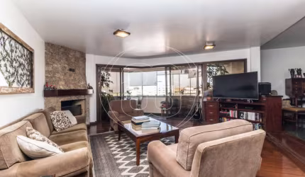 APARTAMENTO EM MOEMA - 3 SUÍTES - 3 VAGAS - EXCELENTE LOCALIZAÇÃO