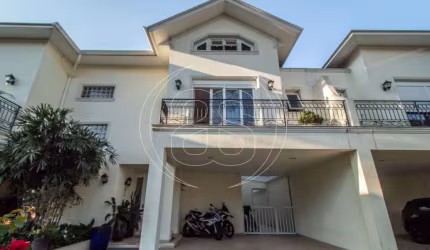 Maravilhosa casa de condomínio no Alto da Boa Vista.