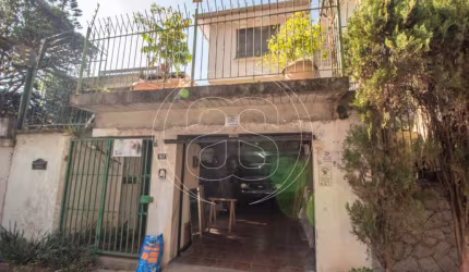 SOBRADO NO CAMPO BELO 240M²
