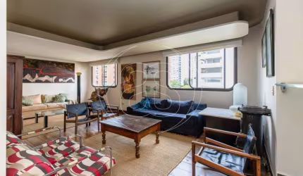 3 DORMITÓRIOS - 1 SUITE - MOEMA - 210M²