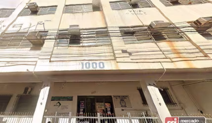 Prédio comercial com 02 blocos e 03 pavimentos, com elevador.