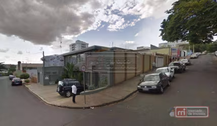 Casa comercial à venda.