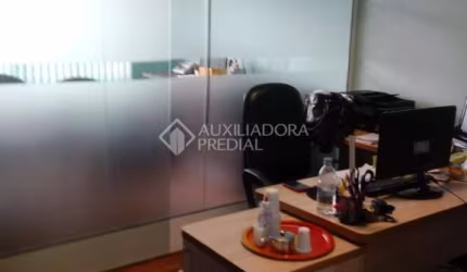 Prédio à venda na Avenida Baltazar de Oliveira Garcia, 4786, Rubem Berta, Porto Alegre, 700 m2 por R$ 1.000.000