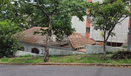 Casa com 3 quartos à venda na Rua Luzitana, 1141, Higienópolis, Porto Alegre, 330 m2 por R$ 1.200.000