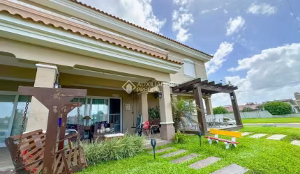 Casa em condomínio fechado com 4 quartos à venda na Avenida Paraguassu, 725, Centro, Xangri-Lá, 160 m2 por R$ 1.500.000