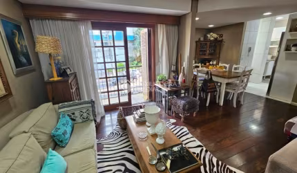 Casa em condomínio fechado com 3 quartos à venda na Rua João Abbott, 42, Petrópolis, Porto Alegre, 362 m2 por R$ 1.500.000