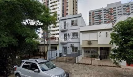 Prédio à venda na Rua Domingos Crescêncio, 147, Santana, Porto Alegre, 180 m2 por R$ 600.000