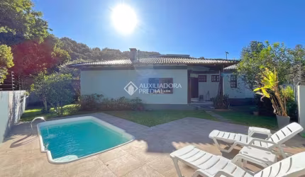 Casa em condomínio fechado com 3 quartos à venda na Rua Júlio Dias de Souza, 95, Aberta dos Morros, Porto Alegre, 215 m2 por R$ 850.000