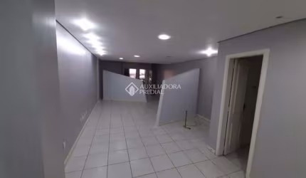 Ponto comercial à venda na Rua General Pedro Bittencourt, 14, Passo da Areia, Porto Alegre, 52 m2 por R$ 285.000