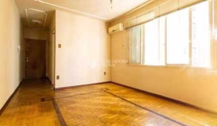 Apartamento com 2 quartos à venda na Avenida Cristóvão Colombo, 1708, Floresta, Porto Alegre, 74 m2 por R$ 318.000