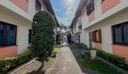 Casa em condomínio fechado com 2 quartos à venda na Rua Santa Maria, 438, São José, Porto Alegre, 68 m2 por R$ 390.000