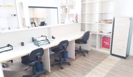 Sala comercial à venda na Avenida Teresópolis, 2958, Teresópolis, Porto Alegre, 49 m2 por R$ 150.000