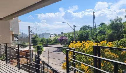 Casa com 3 quartos à venda na Rua Doutor Sérgio de Figueiredo, 300, Guarujá, Porto Alegre, 293 m2 por R$ 1.272.000