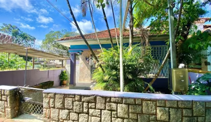 Casa com 3 quartos à venda na Rua General Souza Doca, 192, Petrópolis, Porto Alegre, 290 m2 por R$ 1.050.000