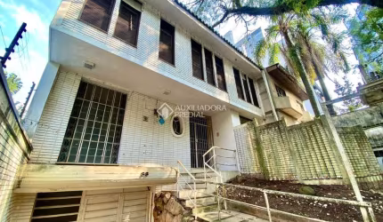 Casa em condomínio fechado com 4 quartos à venda na Travessa Professor Tupi Caldas, 38, Petrópolis, Porto Alegre, 323 m2 por R$ 990.000